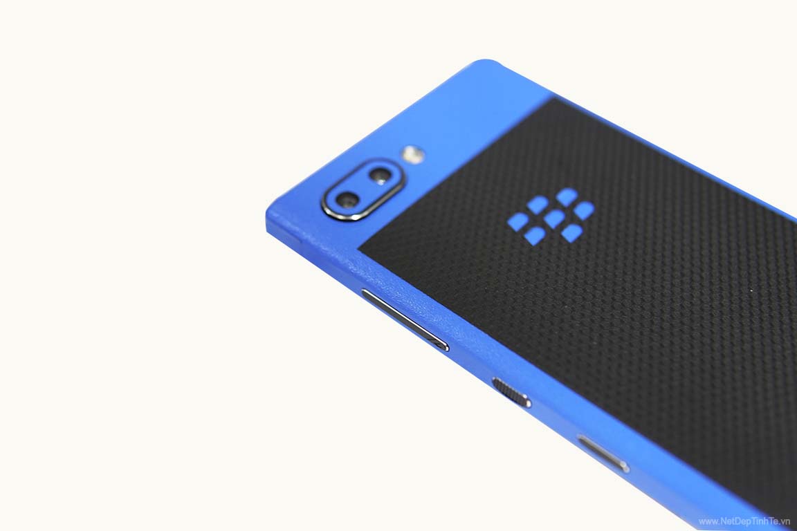 Skin-film-3M-dien-thoai-BlackBerry-Key-2-F21F2-300k (3) Skin film 3M điện thoại BlackBerry Key 2