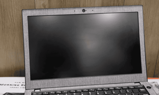 Dán màn hình Laptop Asus hết bao nhiêu tiền?