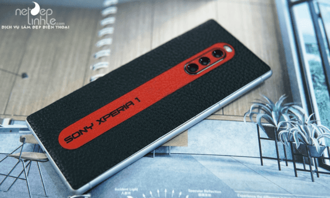 Dán da điện thoại Sony là giải pháp nhiều người sử dụng để bảo vệ