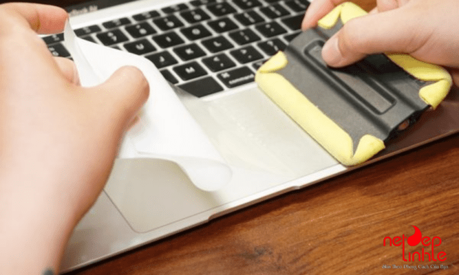 Quy trình dán PPF laptop LG chuyên nghiệp tại nhà