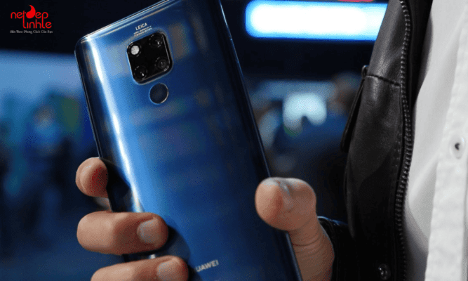 PPF Huawei là miếng film bằng chất liệu dẻo dán lên bề mặt điện thoại PPF Huawei là miếng film bằng chất liệu dẻo dán lên bề mặt điện thoại