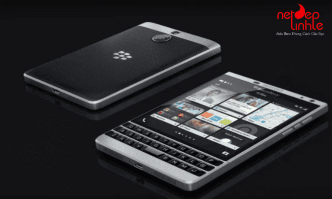 Khi chọn da dán cho Blackberry cần chú ý đến kích thước và thiết kế
