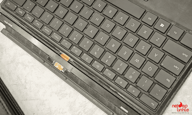 Dán skin laptop Dell để bảo vệ bề mặt máy, chống trầy xước, bám bụi bẩn