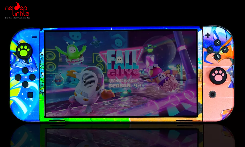 Skin máy chơi game Nintendo Switch hiệu ứng phát sáng nhẹ trong bóng tối