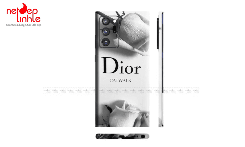 Tạo dấu ấn cá nhân từ việc dán skin điện thoại